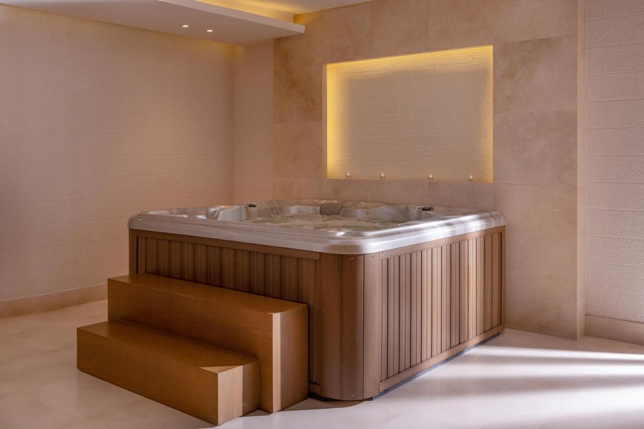Steigenberger Resort Ras Soma Hurghada Esterno foto A hot tub