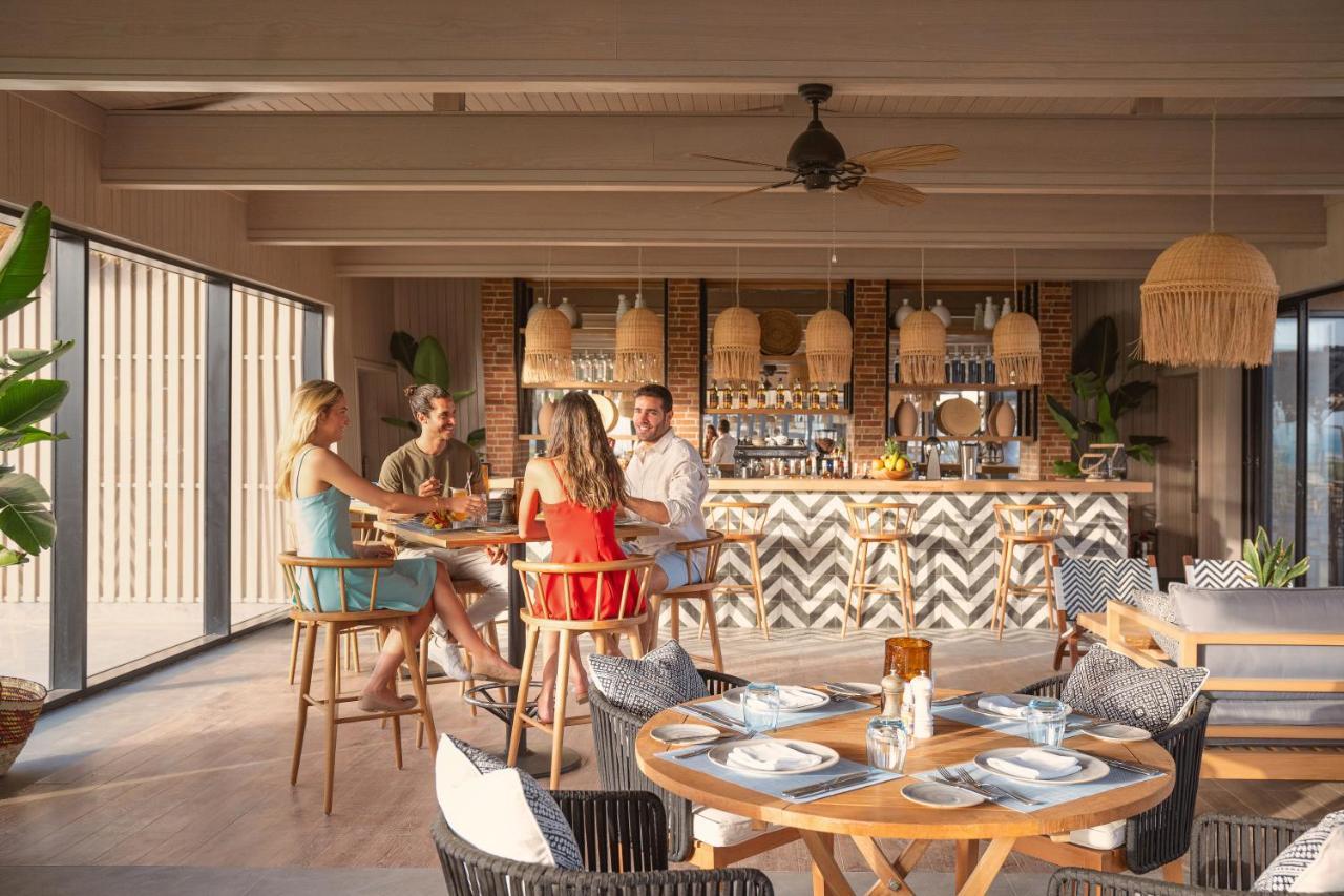 Steigenberger Resort Ras Soma Hurghada Esterno foto The bar at the hotel